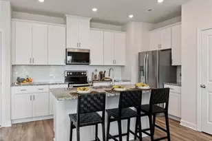 2874 Aralynn Wy, College Park, GA 30337 - Photo 3