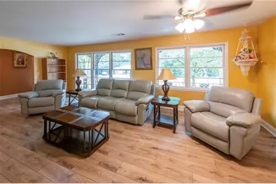 211 Bennett Circle, Carrollton, GA 30117 - Photo 5