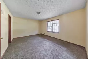 921 Curry Cir SE, Conyers, GA 30094 - Photo 11