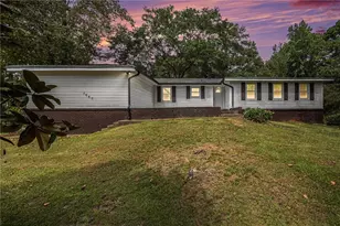 3660 Eagle Woods Cir, Lithonia, GA 30038 - Photo 3