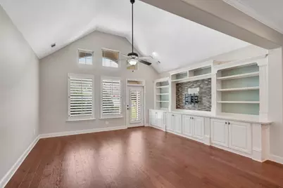 2842 Middlecreek Way #1602, Cumming, GA 30041 - Photo 9
