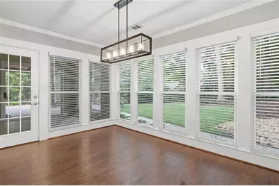 181 W Lake Drive, Roswell, GA 30075 - Photo 17