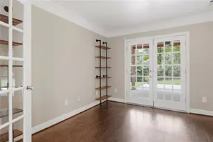 181 W Lake Dr, Roswell, GA 30075 - Photo 9