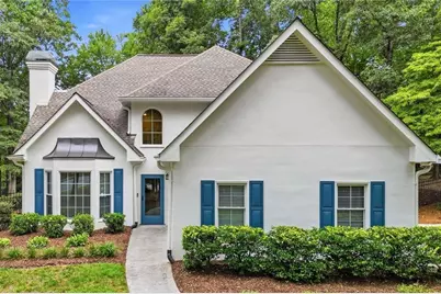 181 W Lake Drive, Roswell, GA 30075 - Photo 1