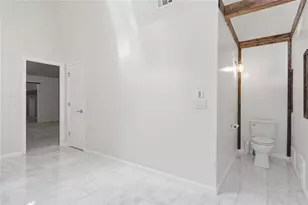 181 W Lake Dr, Roswell, GA 30075 - Photo 31