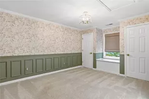 181 W Lake Dr, Roswell, GA 30075 - Photo 37