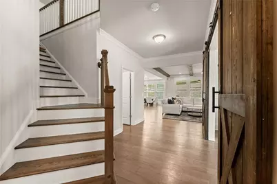 7066 Tree House Way, Flowery Branch, GA 30542 - Photo 5