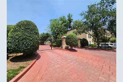 3777 Peachtree Road NE #1035, Atlanta, GA 30319 - Photo 23