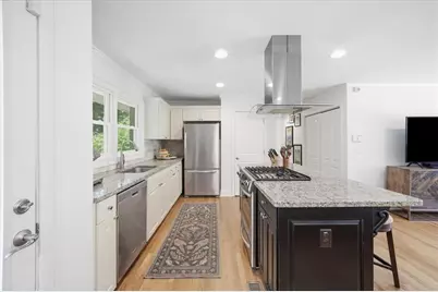 31 W Belle Isle Road, Sandy Springs, GA 30342 - Photo 7