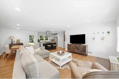 31 W Belle Isle Road, Sandy Springs, GA 30342 - Photo 3
