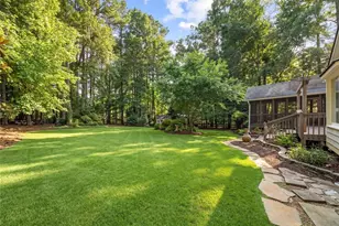 805 Pinehurst Dr, Woodstock, GA 30188 - Photo 3