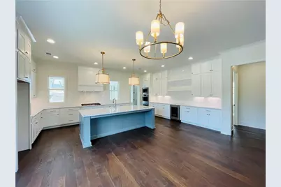 212 Suwanee Avenue, Suwanee, GA 30024 - Photo 5