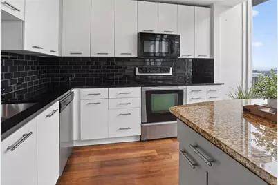 3324 Peachtree Road NE #1312, Atlanta, GA 30326 - Photo 17