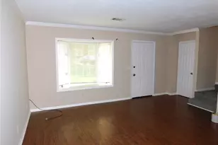 192 High Creek Dr, Roswell, GA 30076 - Photo 7