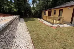637 Parkdale Dr, Scottdale, GA 30079 - Photo 15