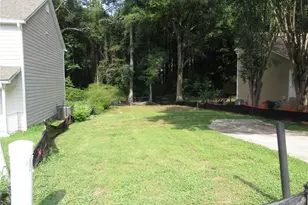 429 Orchard Dr, Stone Mountain, GA 30083 - Photo 1