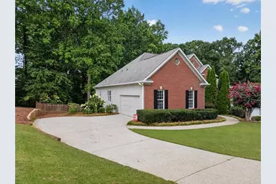 1270 Harvest Lane, Hoschton, GA 30548 - Photo 7