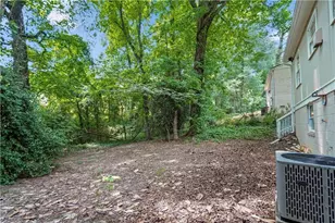 3560 Fairlane Dr NW, Atlanta, GA 30331 - Photo 37