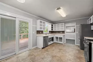 310 Timber Laurel Ln, Lawrenceville, GA 30043 - Photo 13