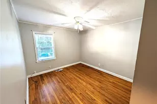 2641 Acadia St, Atlanta, GA 30344 - Photo 9