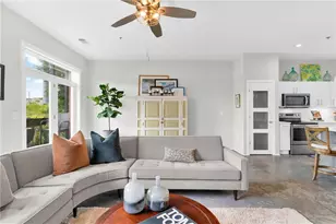 560 Dutch Valley Rd NE, Atlanta, GA 30324 - Photo 7