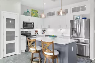 560 Dutch Valley Rd NE, Atlanta, GA 30324 - Photo 13