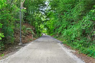 560 Dutch Valley Rd NE, Atlanta, GA 30324 - Photo 43