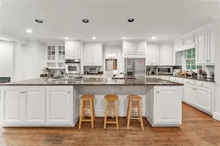 2986 Mornington Dr NW, Atlanta, GA 30327 - Photo 9