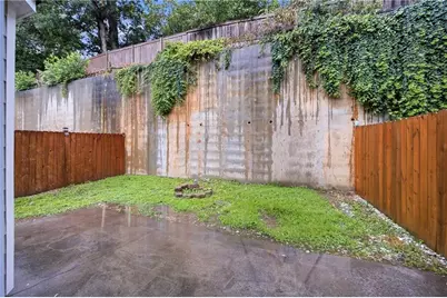1955 Shawn Wayne Circle SE, Atlanta, GA 30316 - Photo 17