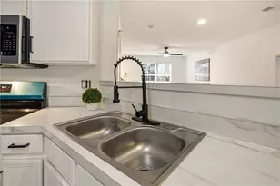 1955 Shawn Wayne Cir SE, Atlanta, GA 30316 - Photo 9