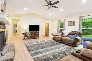 518 Pickett's Crossing, Acworth, GA 30101 - Photo 3