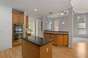 925 York Cove, Alpharetta, GA 30004 - Photo 19