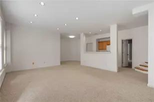 925 York Cove, Alpharetta, GA 30004 - Photo 35