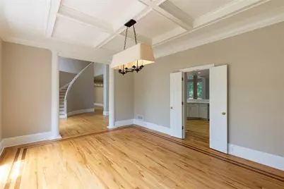 8445 Sentinae Chase Drive, Roswell, GA 30076 - Photo 9