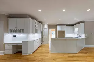 8445 Sentinae Chase Dr, Roswell, GA 30076 - Photo 21