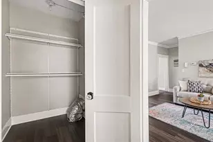 21 Peachtree Memorial Dr NW, Atlanta, GA 30309 - Photo 23