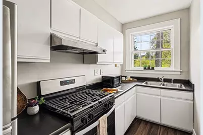 21 Peachtree Memorial Drive NW #8, Atlanta, GA 30309 - Photo 3