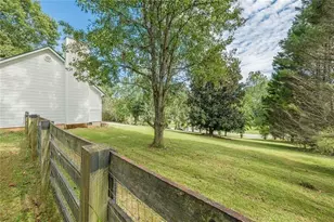 391 Pinewood Pl, Dahlonega, GA 30533 - Photo 3