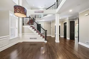 1127 Ashton Bluff Dr NE, Atlanta, GA 30319 - Photo 9