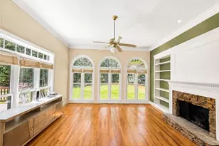 401 Sturdivant Ct, Peachtree City, GA 30269 - Photo 7