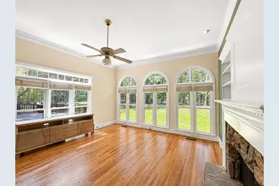 401 Sturdivant Ct, Peachtree City, GA 30269 - Photo 9