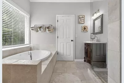 2700 Bay Ridge Drive, Loganville, GA 30052 - Photo 13