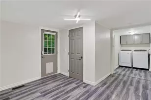 1374 Shangrila Cir, Riverdale, GA 30296 - Photo 11