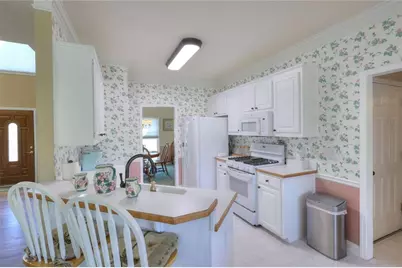 1951 Harvest Way, Loganville, GA 30052 - Photo 5