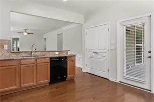 329 Sandy Springs Dr, Griffin, GA 30223 - Photo 17