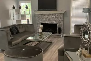 1041 San Lacinto Ln, Lawrenceville, GA 30043 - Photo 11