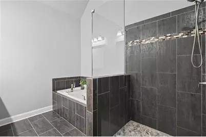 1044 Township Square, Alpharetta, GA 30022 - Photo 21