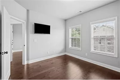 1044 Township Square, Alpharetta, GA 30022 - Photo 25