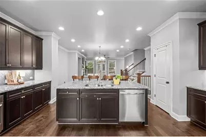 1044 Township Square, Alpharetta, GA 30022 - Photo 13