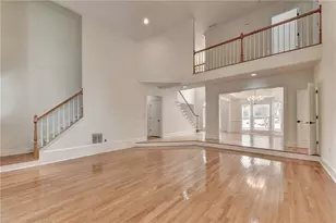 10645 Honey Brook Cir, Johns Creek, GA 30097 - Photo 9